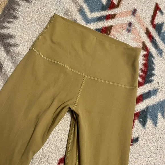 $98 Lululemon Align Pant 28" Grape Leaf Size 4 GREAT COLOR! - Picture 4 of 8